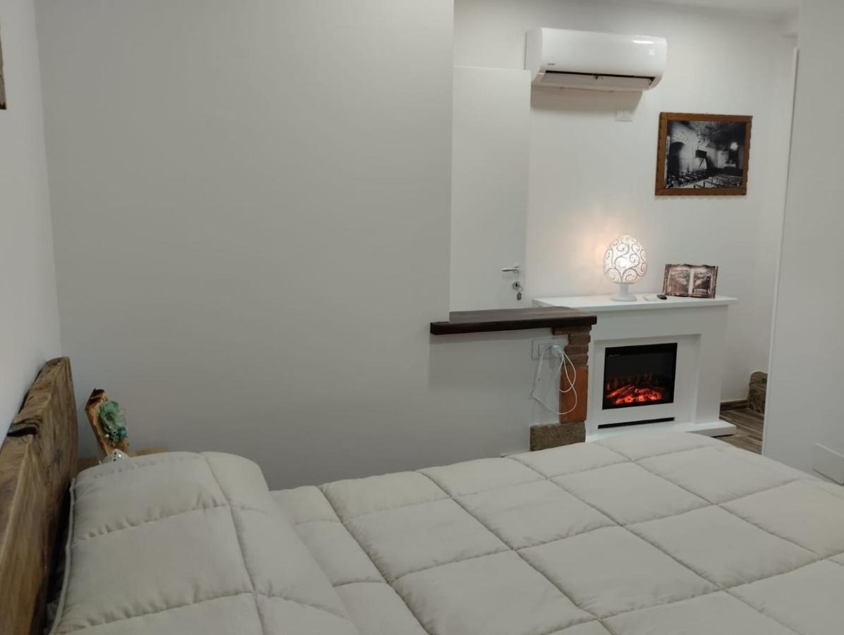 Dimora Forgione B&B - Pietrelcina Bagian luar foto