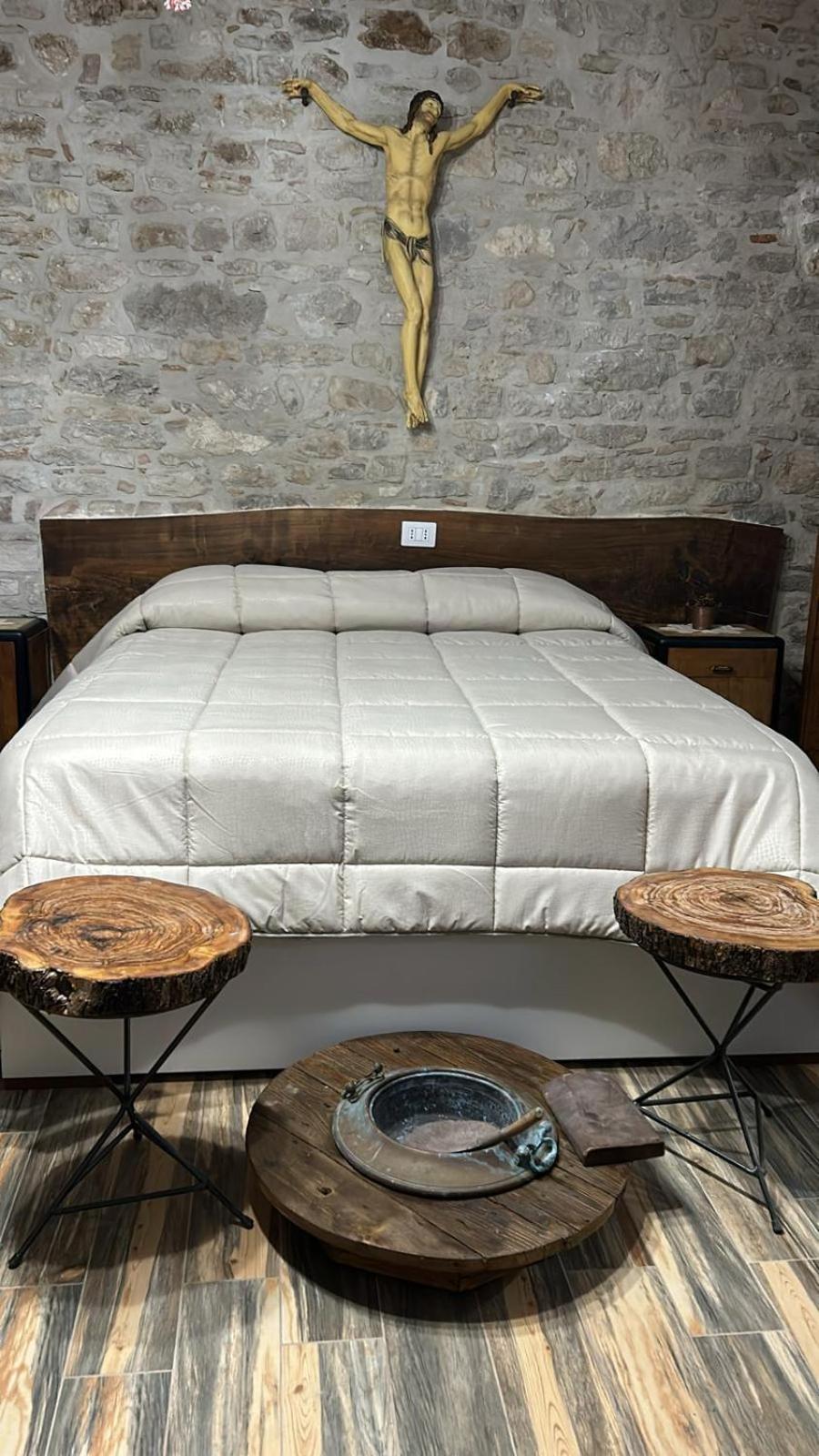 Dimora Forgione B&B - Pietrelcina Bagian luar foto
