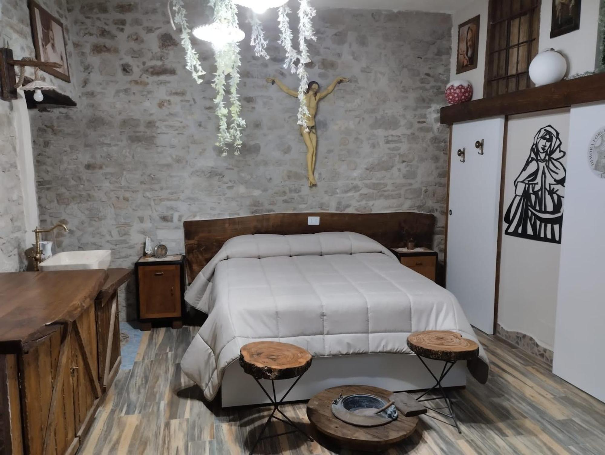 Dimora Forgione B&B - Pietrelcina Bagian luar foto