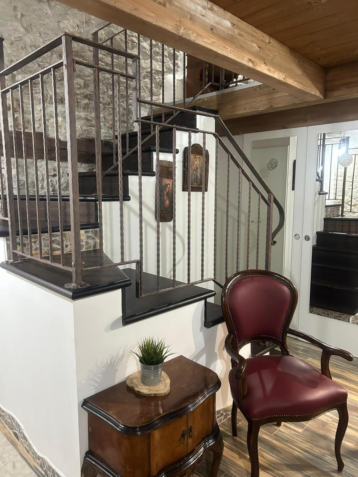 Dimora Forgione B&B - Pietrelcina Bagian luar foto
