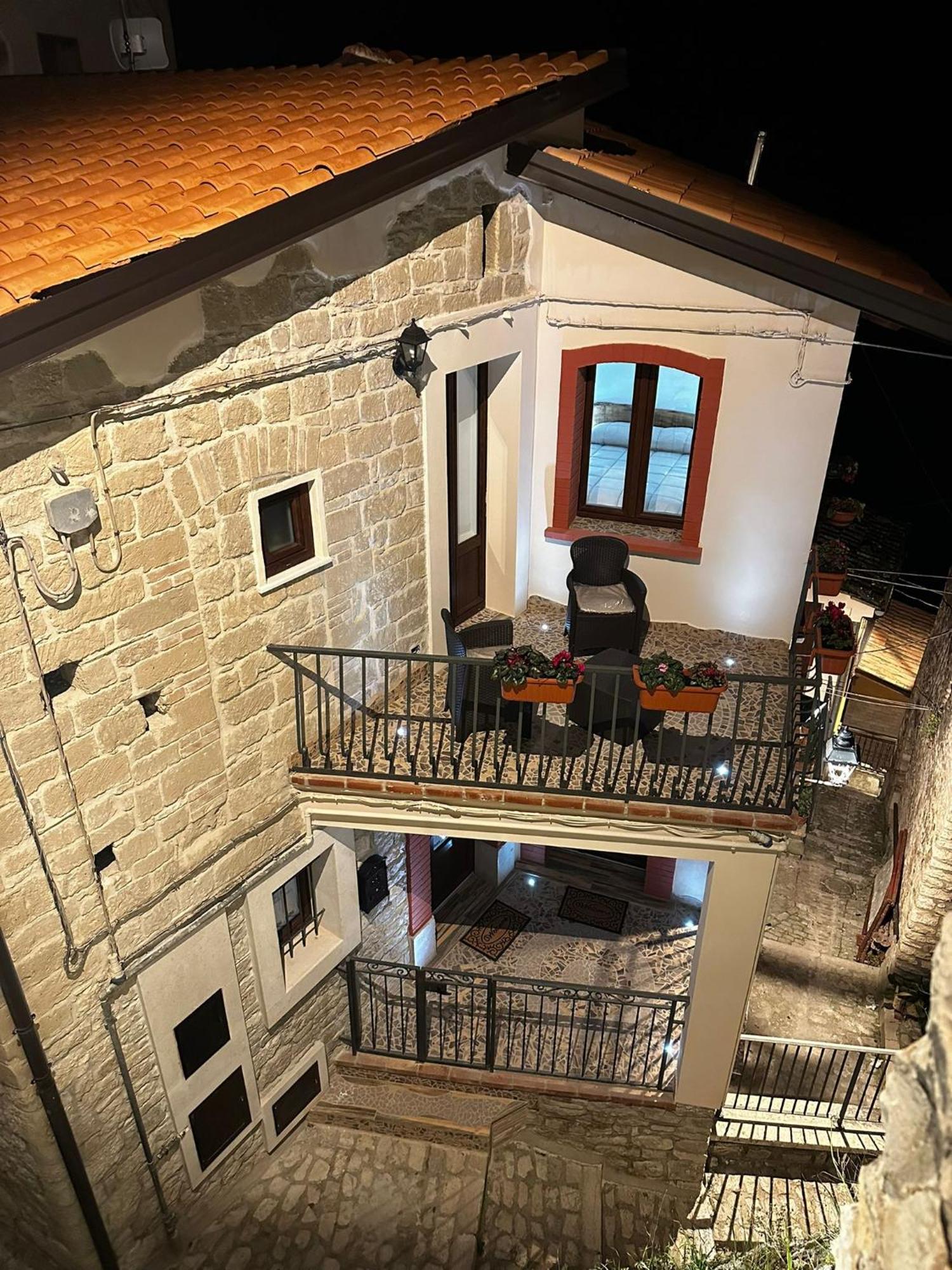 Dimora Forgione B&B - Pietrelcina Bagian luar foto